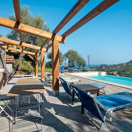 Vendégház Ginela' 4*