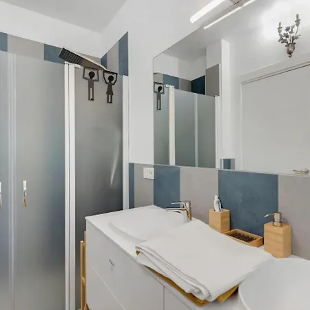 Casa de hóspedes Ginela' 4*